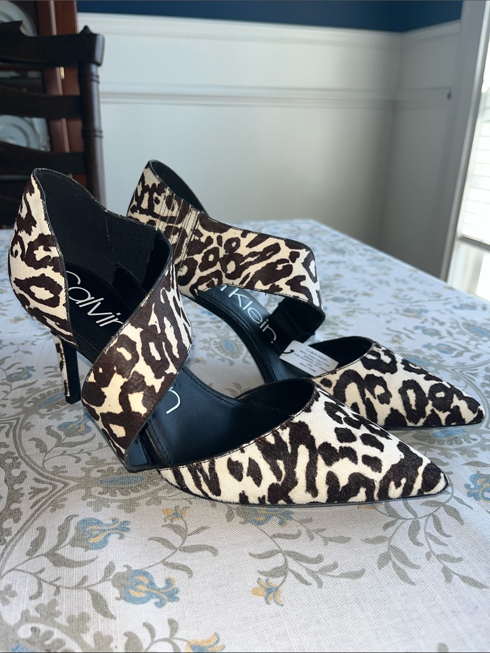 NWT Calvin Klein Leopard-Print Pointed-Toe Cross-Strap Heels - Black & Cream